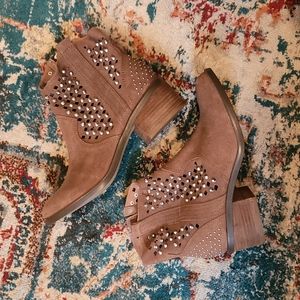 NWOT Steve Madden studded western bootie.